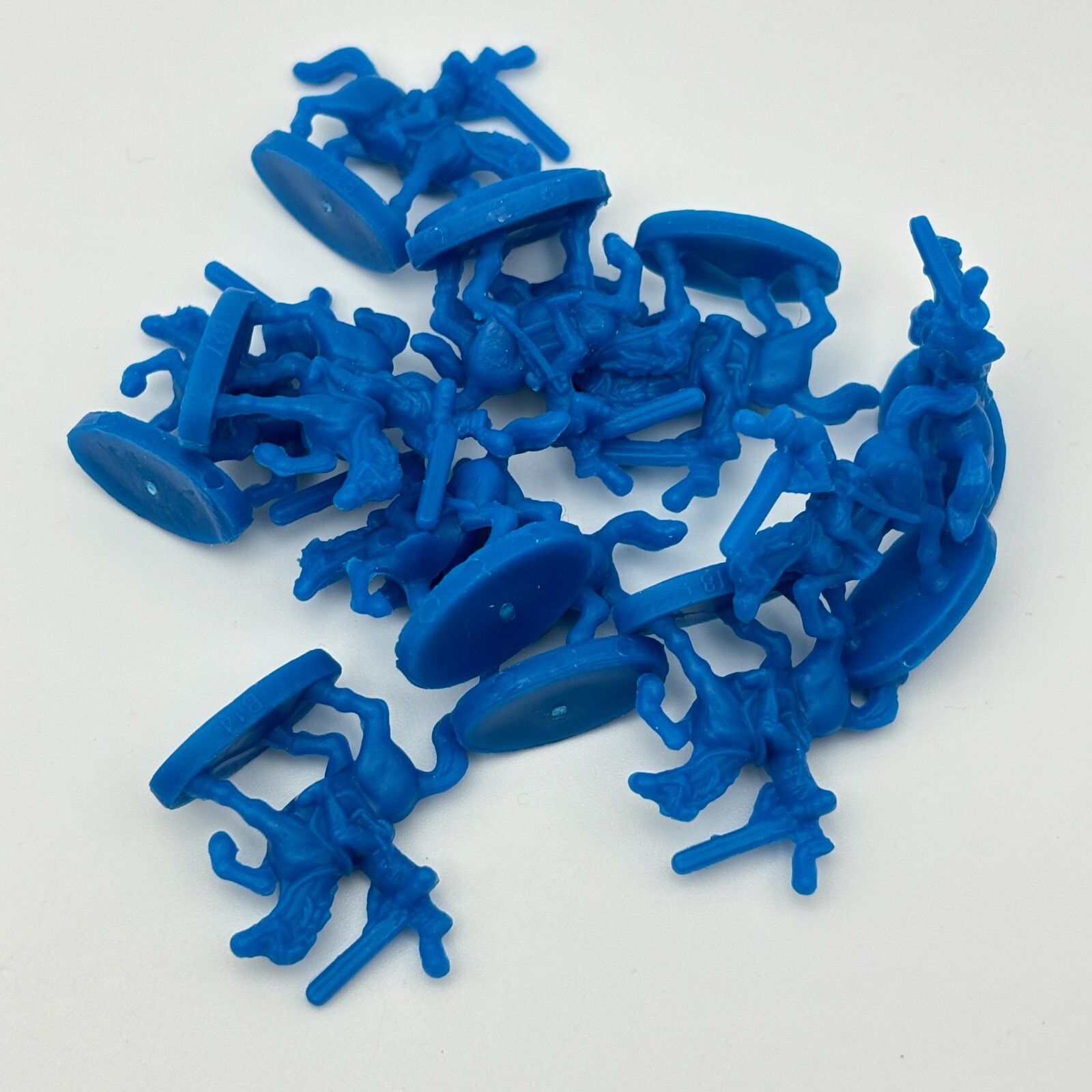 Cavalry Risk Piece Risk 12 Blue Plastic Cavalry Pieces 2015 Replacement Parts Armies | eBay