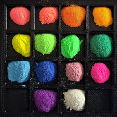 Ultra Zglow glow in the dark fluorescent UV Blacklight React Pigment Pulver 10g
