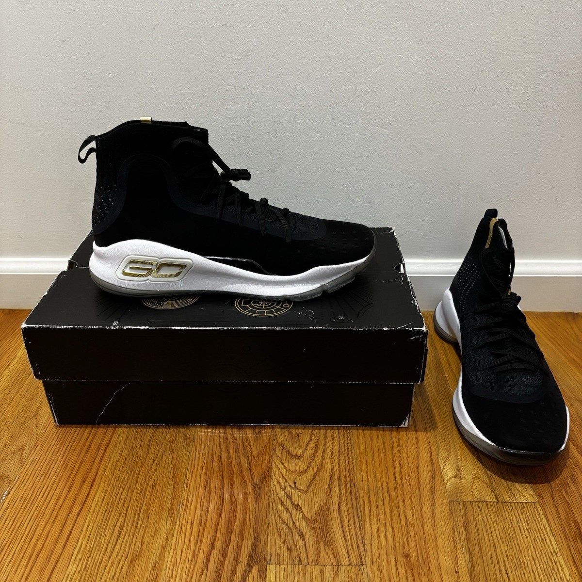 curry 4 black and gold