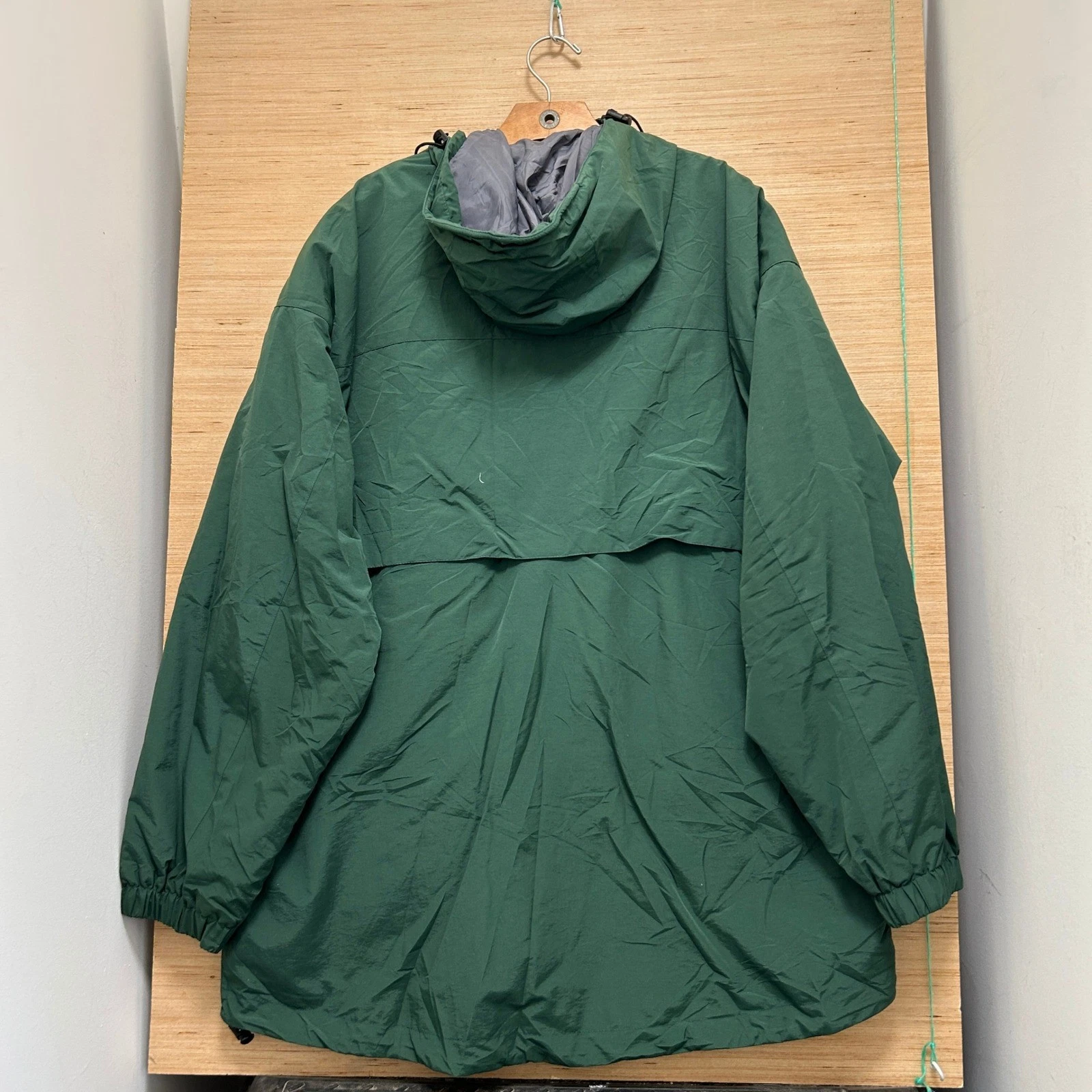 Devon & Jones Mens XL Green Hooded Rain Jacket Windbreaker Yarmouth Embroidered - product detail image 6