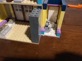 LEGO FRIENDS: Heartlake High (41005)(Out of Box) (With Instructions)(Only 2 char