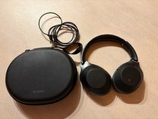 Sony WH-1000XM2 Wireless Bluetooth Headphones Noise Canceling in case - Black