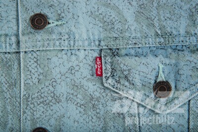 FW17 SUPREME LEVI'S SNAKESKIN TRUCKER JACKET LIGHT BLUE DENIM
