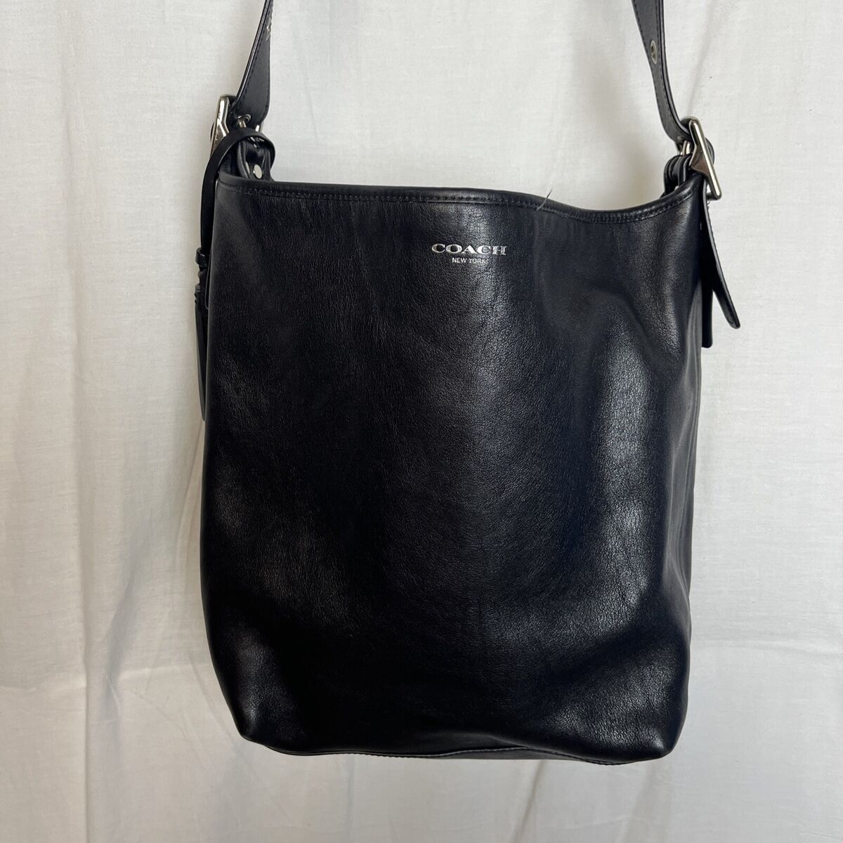 Authentic Coach Legacy Tassel Shoulder Bag 19889 Black Authentic Coach Legacy Tassel Shoulder Bag 19889 Black