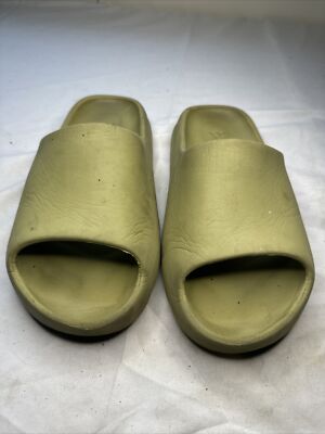 Authentic Yeezy Slides Size Resin FZ5904