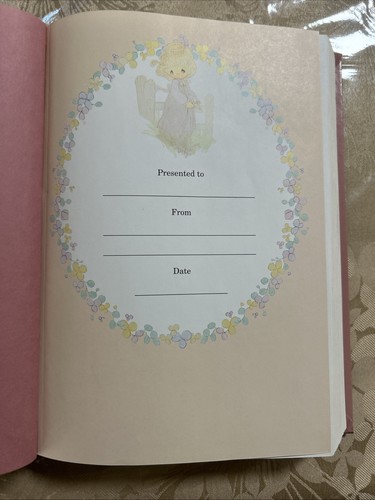 Precious Moments Bible Easy-To-Read New Life Version Hardback 1990 Children's - Picture 3 of 8