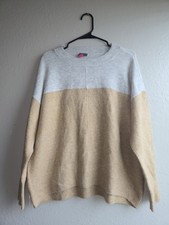 Vince Camuto Colorblock Sweater Medium M Beige Cream Soft Knit Crew NeckPullover
