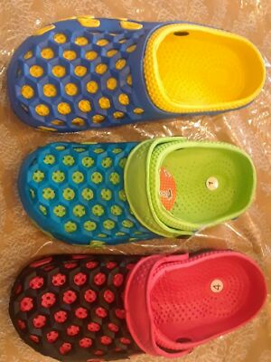 new boys or girls   beach sandals clogs water proof slip-on