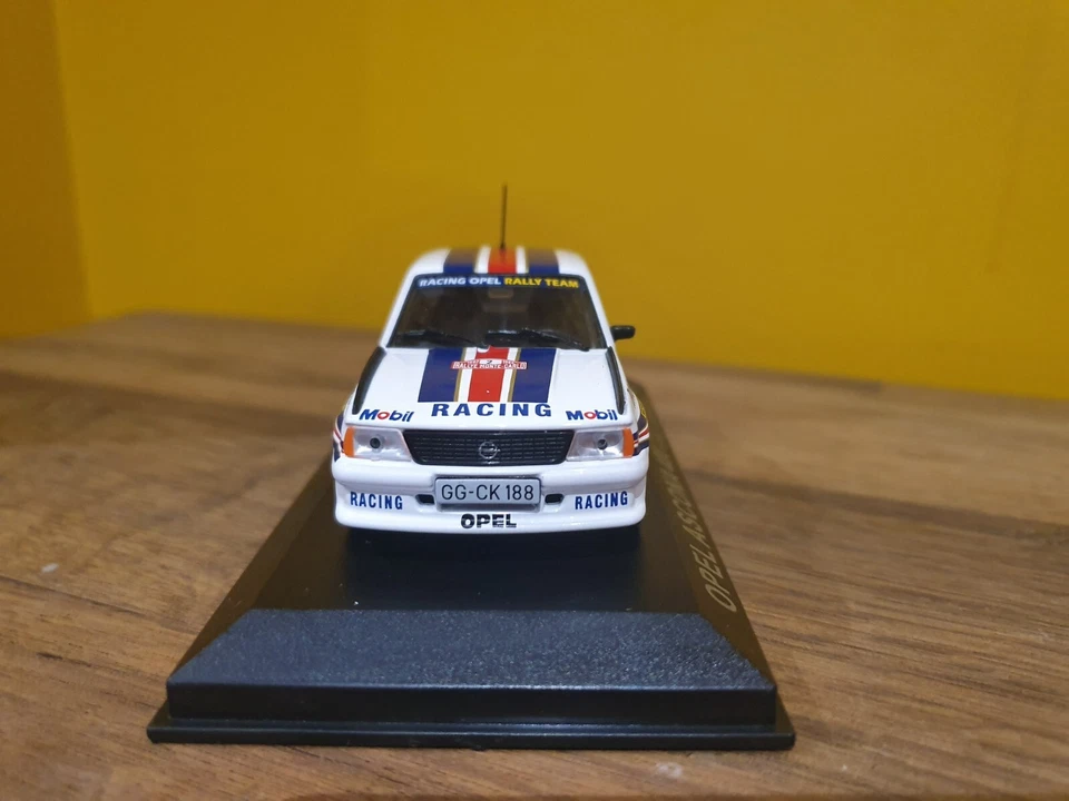 Altaya escala 1:32 Opel Ascona 400 Rallye de Monte Carlo 1982 W.Rohrl-C.Geistdorf Foto 3 de 4