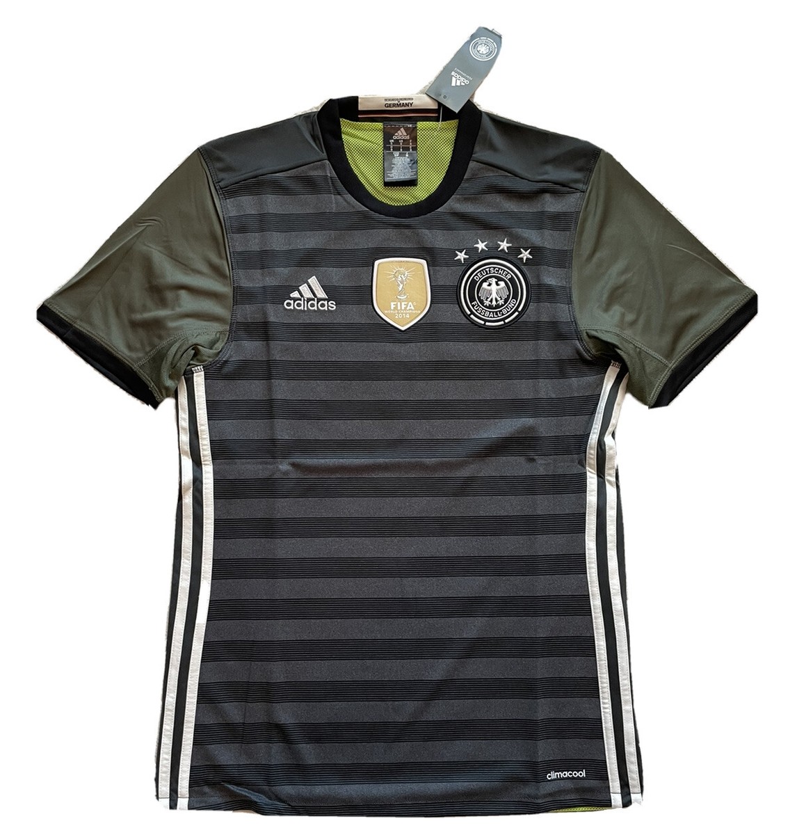 2016/17 Germany Away Jersey Small adidas Die Mannschaft Reversible