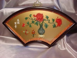VINTAGE ORIENTAL FRAMED WALL HANGING WITH SCENE OF CORAL