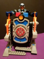 RESCUE HEROES FIGURE JAKE JUSTICE POLICE PATROLLER TRACKERS POLICE OFFICER MOVES