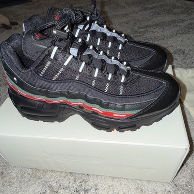 Nike Air Max 95 SP x Undefeated Black/Metallic Silver Sneakers IB4453-001