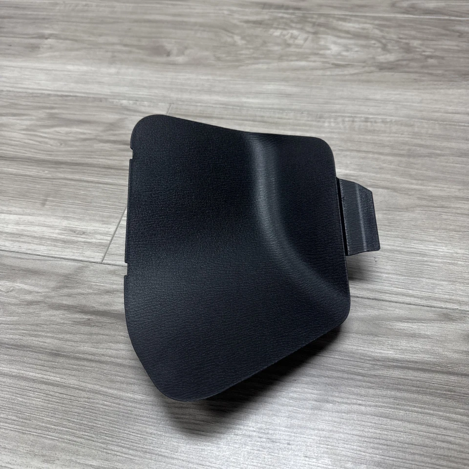 Mazda CX-5 2013-2015 luz trasera izquierda lado del conductor moldura de acceso OEM+ Foto 2 de 4