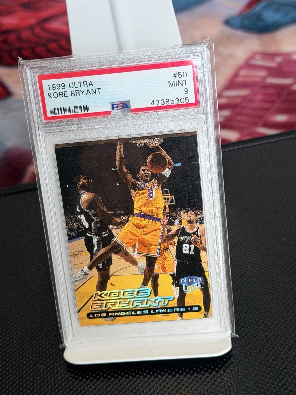 1999-00 Fleer Ultra Kobe Bryant #50 Los Angeles Lakers HOF PSA 9 - Pop Higher 10 view 3