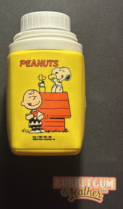 1965 “Peanuts” Plastic Yellow Thermos “Charlie Brown Snoopy” Vintage