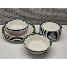 Juego de vajilla Gibson Housewares China 15 piezas borde verde bosque crema con bandas