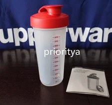 Tupperware Quick Shake Marinades Dressing Mixing Measuring 20oz / 600ml Red New