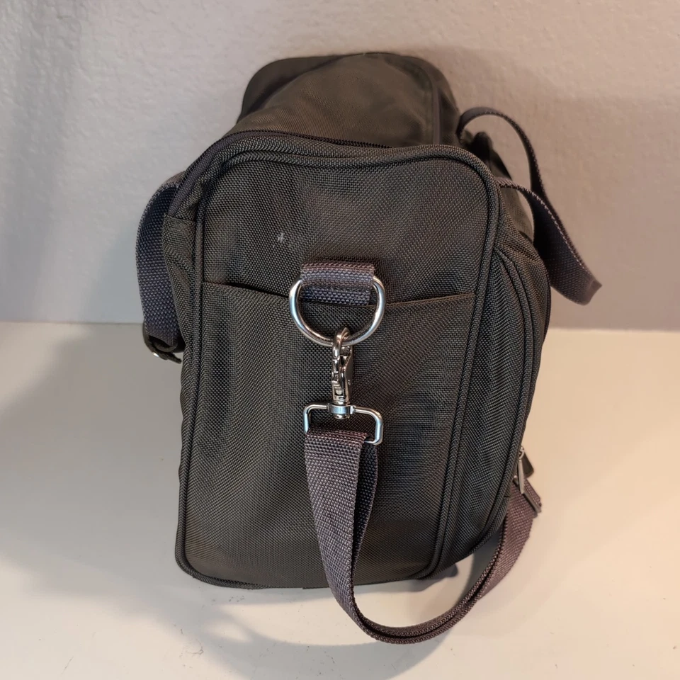 TravelSmith TAUPE 12 x 14" Bolso de Hombro Equipaje Foto 4 de 4