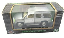Luxury Die Cast 1/43 2009-2010 Cadillac Escalade Silver Hybrid NIB VERY RARE GM