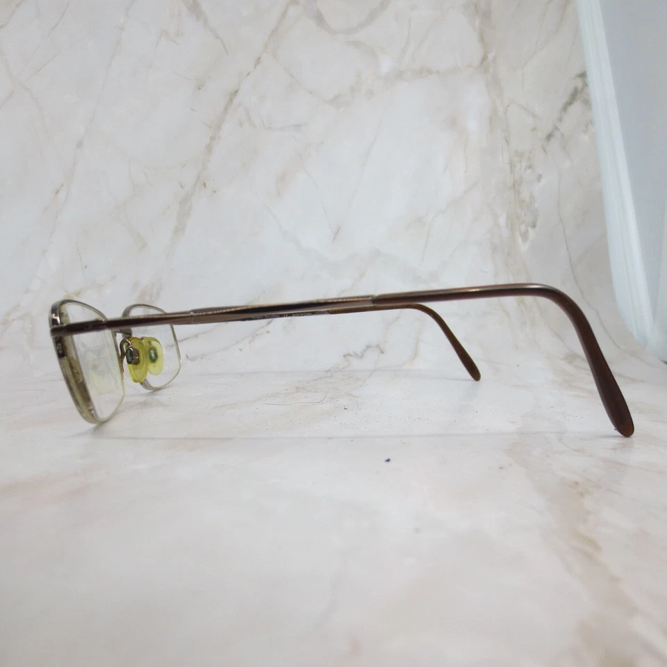 Marco de gafas Sergio Tacchini ST1019 café medio borde rectangular 52-19-140 Foto 3 de 4