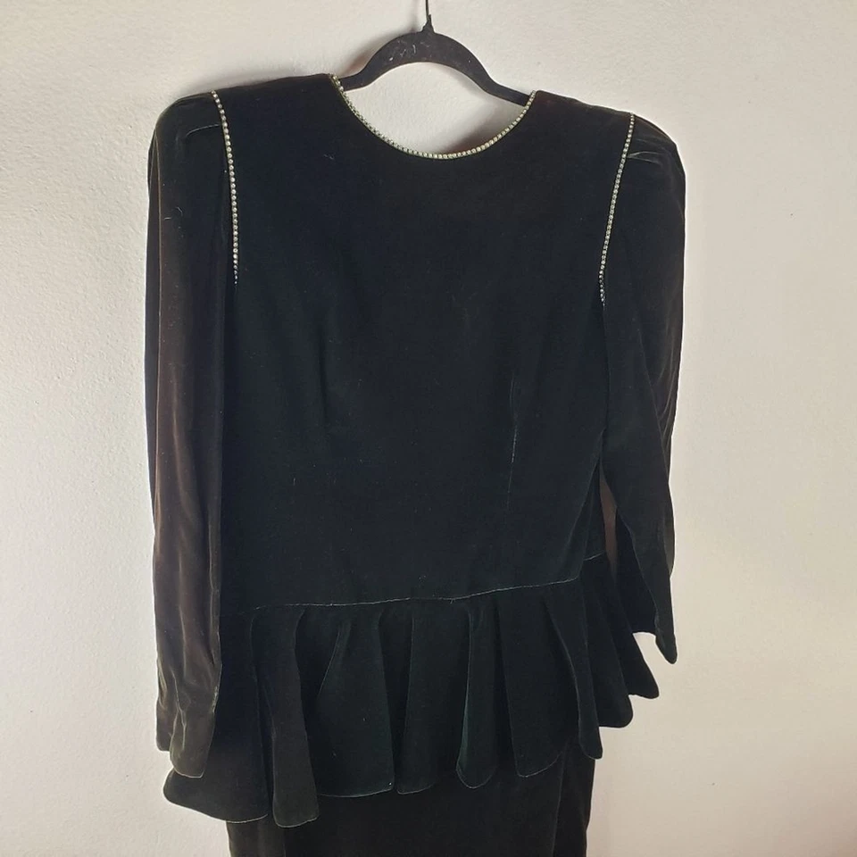 Women's A.J. Bari 1970/80's Vintage Green Velvet Evening Party Cocktail Dress 14 - Image 3 of 4