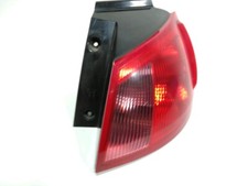 Feu arrière Mitsubishi COLT