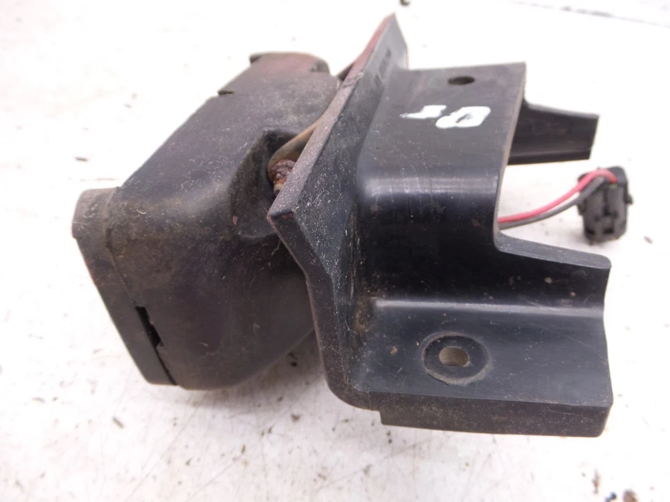 85-90 Firebird Trans Am 前雾灯安装支架一对 GM 10031377 — 第 4/4 张图片