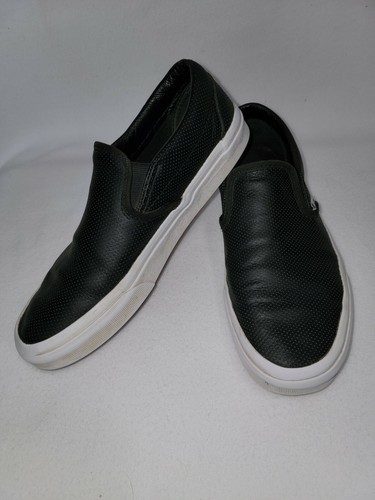 vans asher perforated black