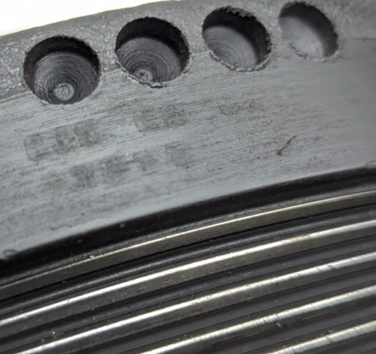 Polea manivela balanceadora armónica mercedes w203 c240 c240 w211 e500 ml320 Foto 2 de 4