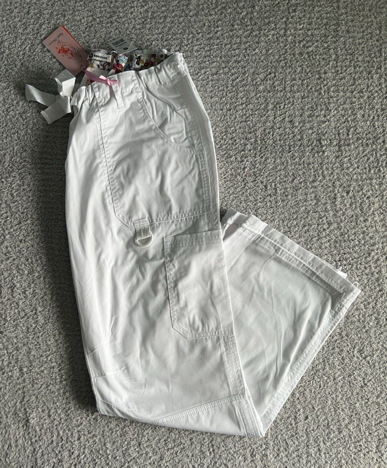 Women&rsquo;s Sz Medium Regular White Lindsey Cargo Nursing Medi