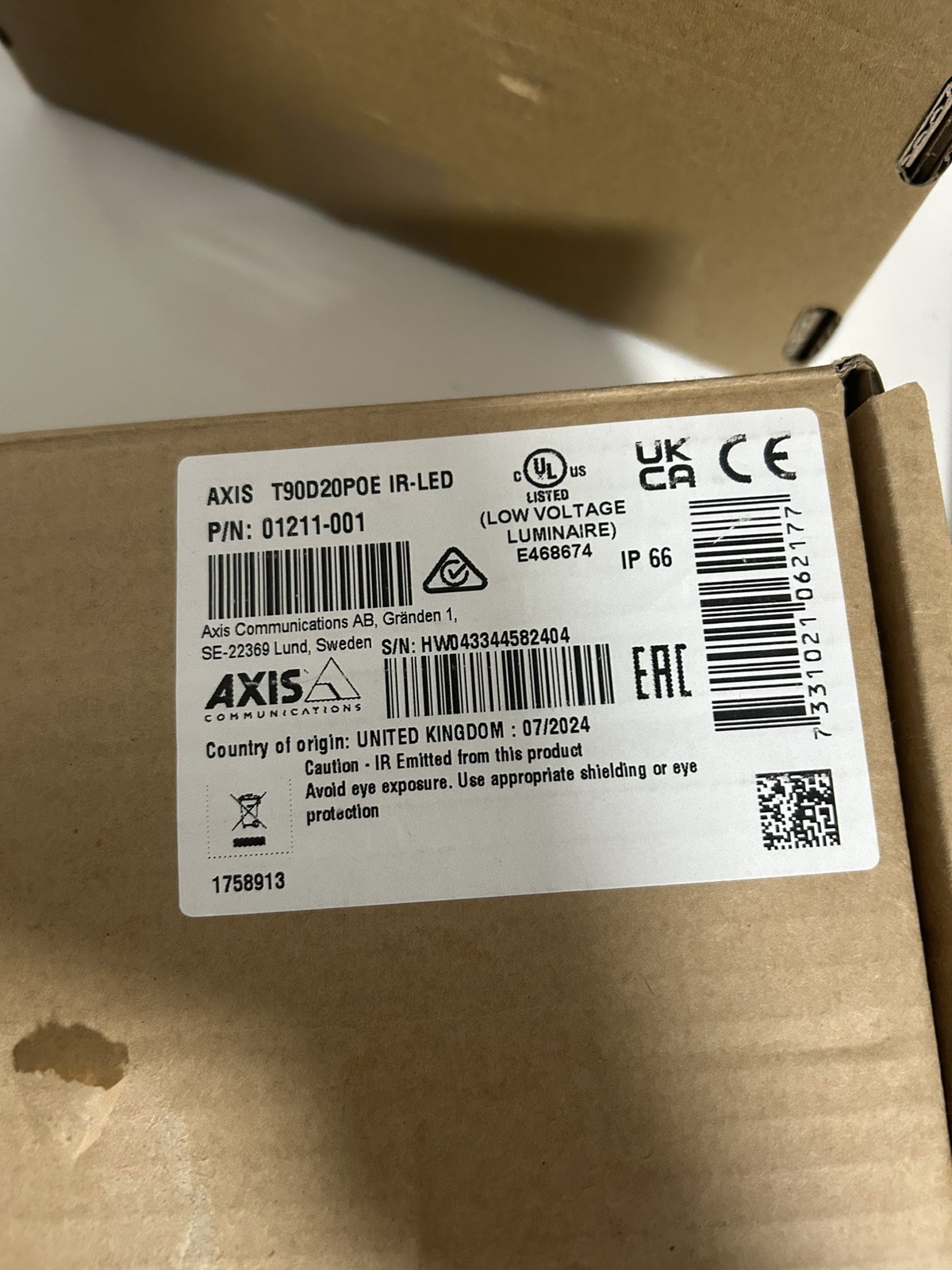 Axis Communications T90D20 PoE IR-LED Illuminator P/N 01211-001 Open Box