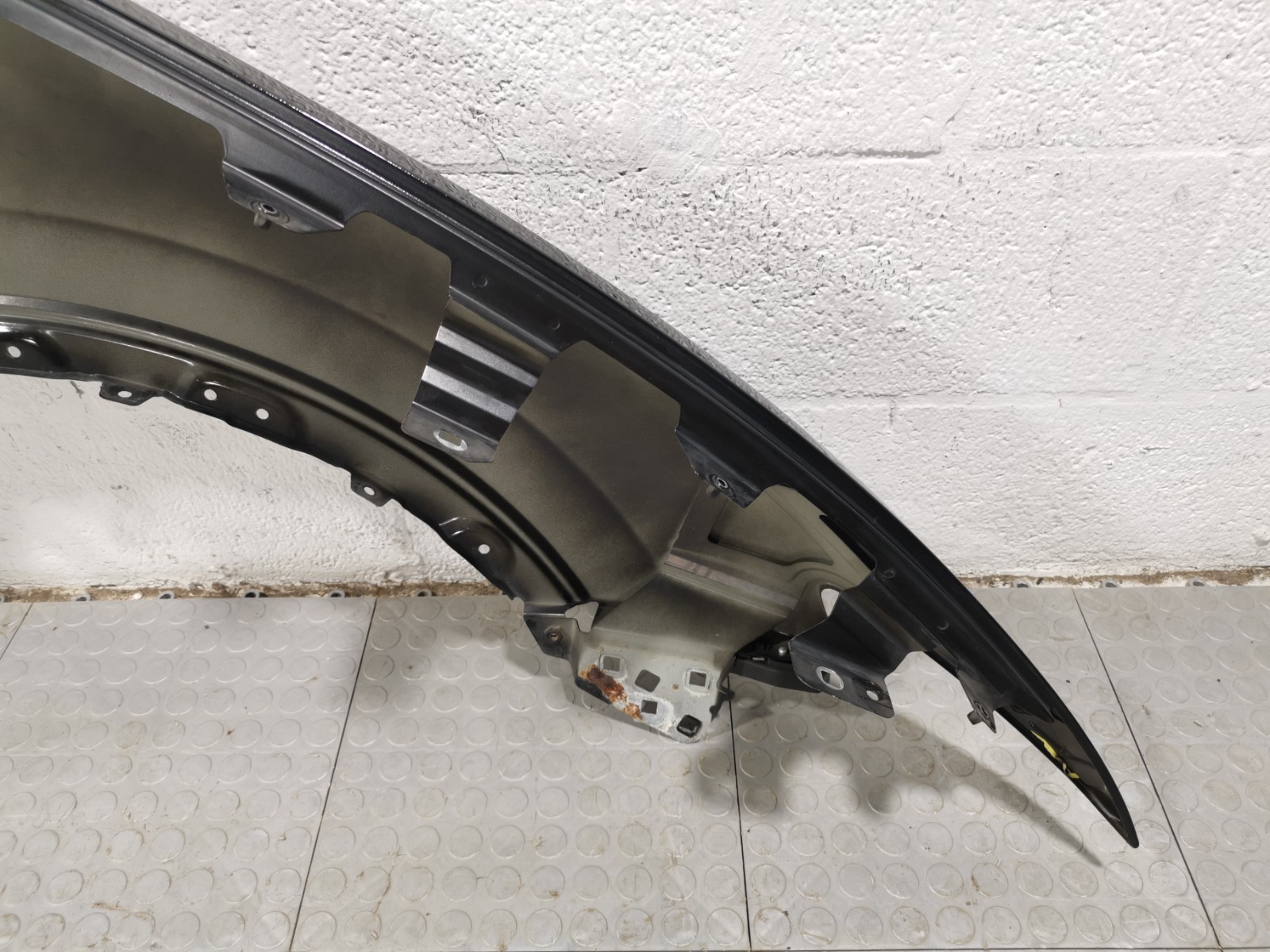 Maserati Levante 2017 Front Left Fender Black