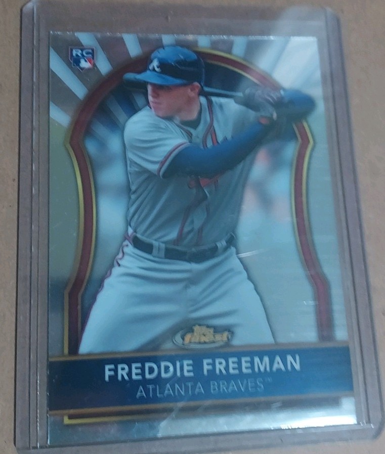 2011 Topps Finest - Freddie Freeman #72 Refractor /549 (RC)