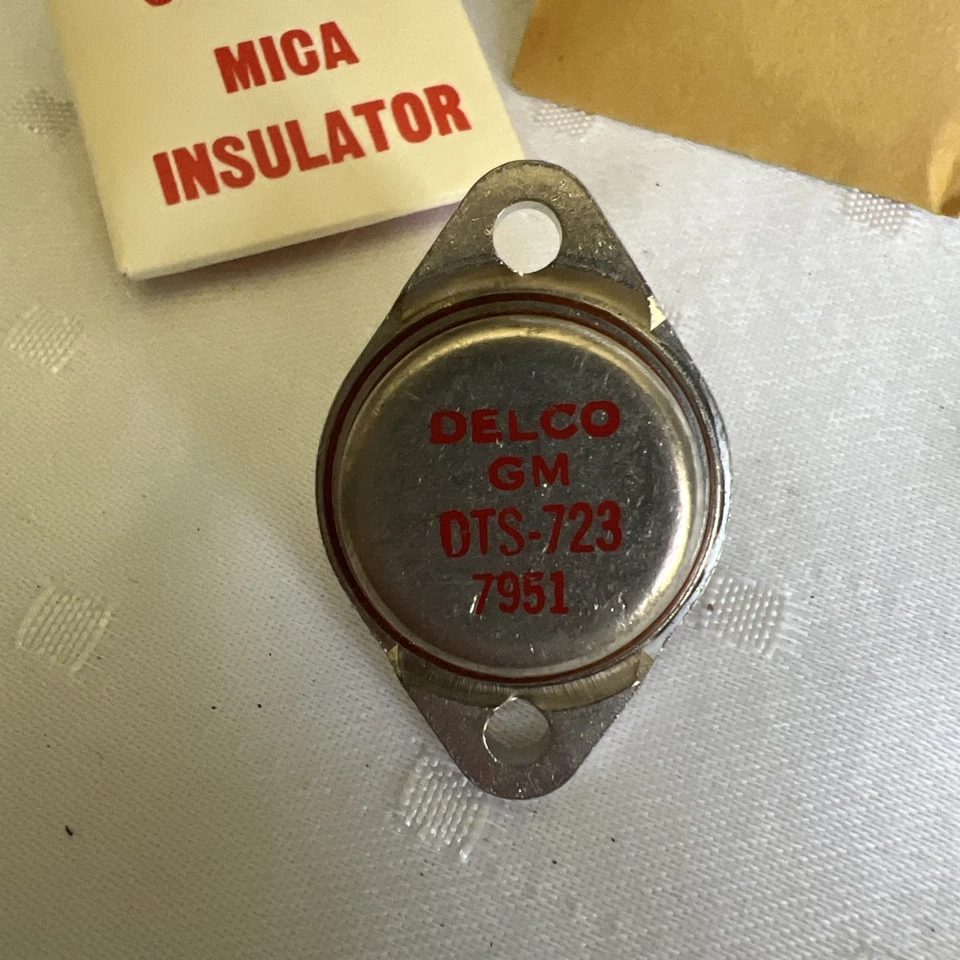 9 TRANSISTORES ELECTRÓNICOS DELCO DTS-723 - caja abierta  Foto 4 de 4