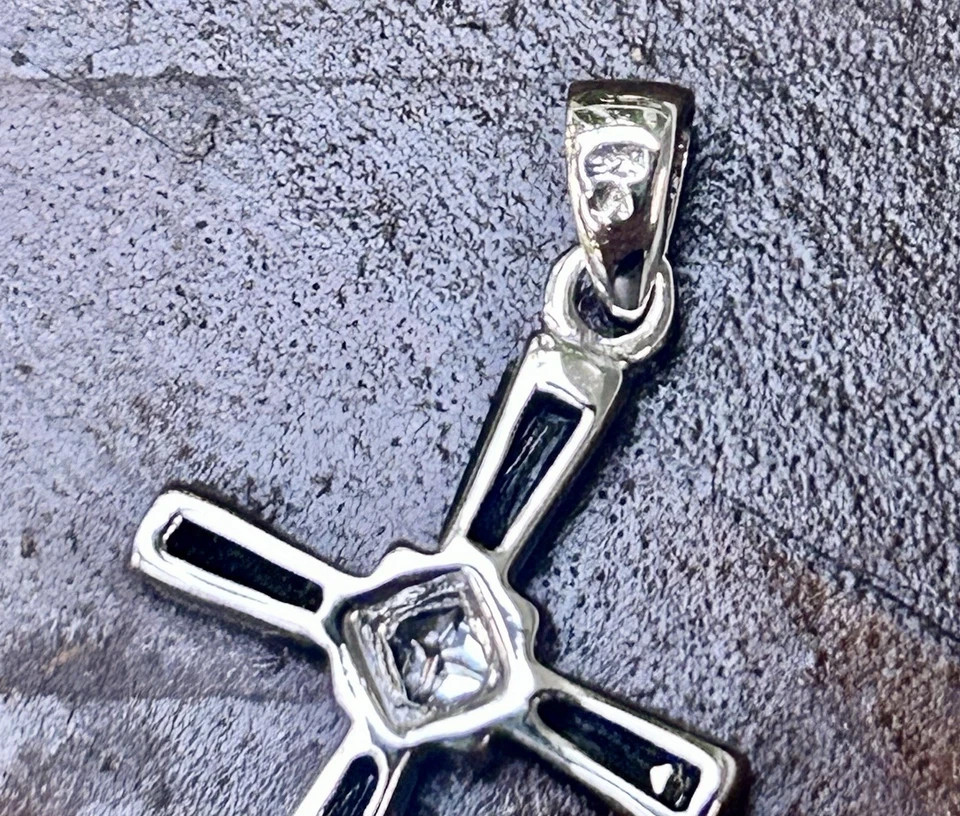 Vintage Sterling Silver Cross Pendant Religious Jewelry Rhinestone Center View 5