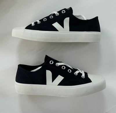 Veja Wata II Low Canvas Sneaker Logo Black Lace Up Classic Men s 10.5