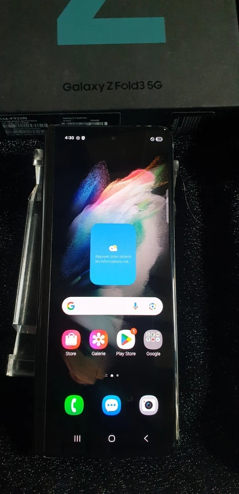 Samsung Galaxy Z Fold3 5G · 256GB, photo 4 sur 5