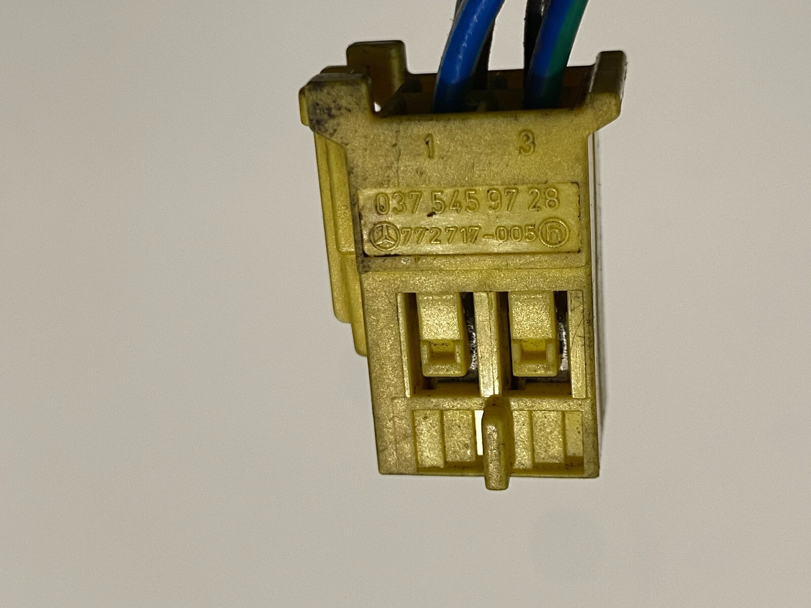 Genuine Mercedes-Benz Wiring Loom Harness Plug Connector