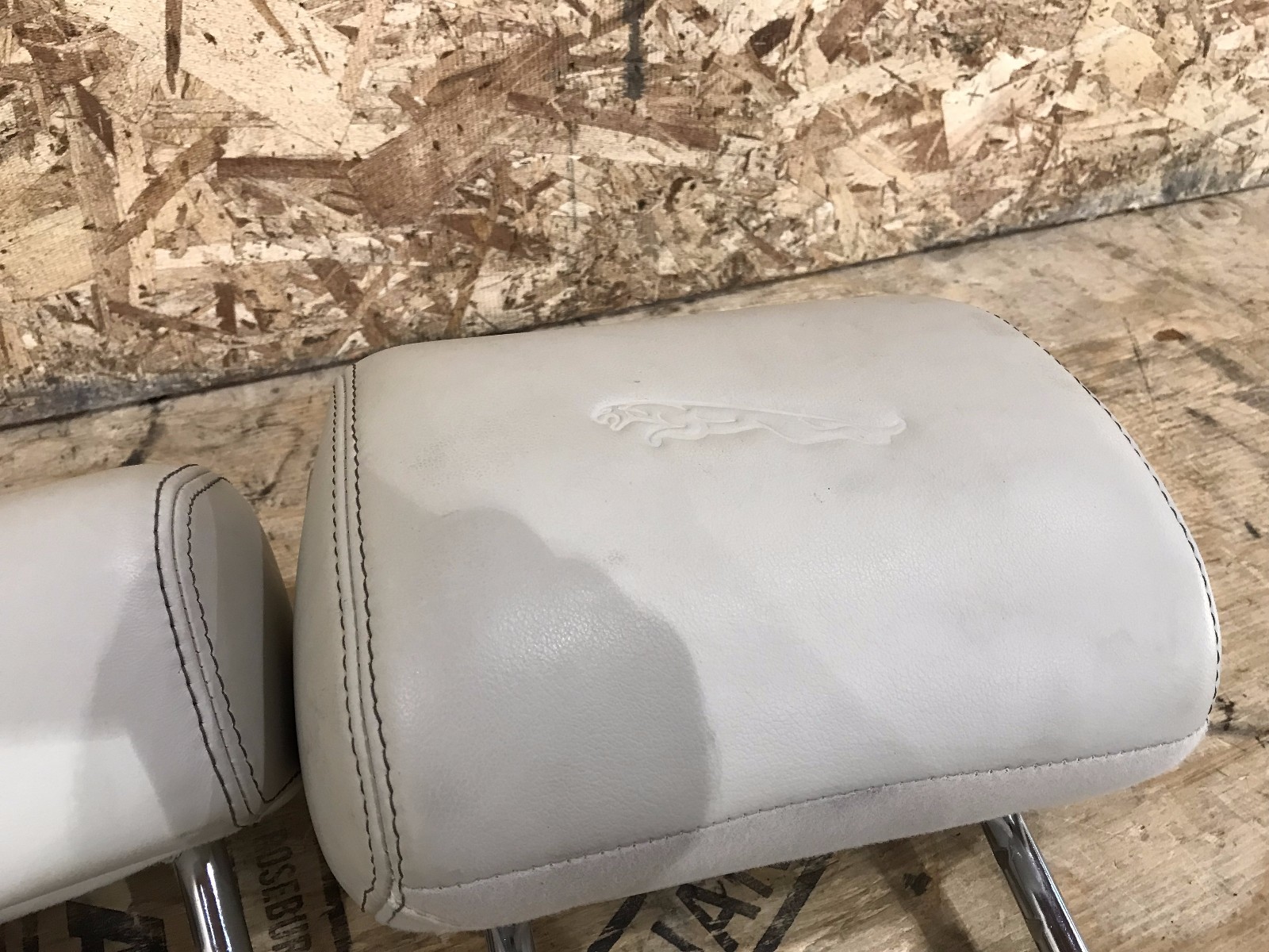 JAGUAR XJ XJL (1015) REAR SEAT HEADREST HEADRESTS SET IVORY OEM eBay