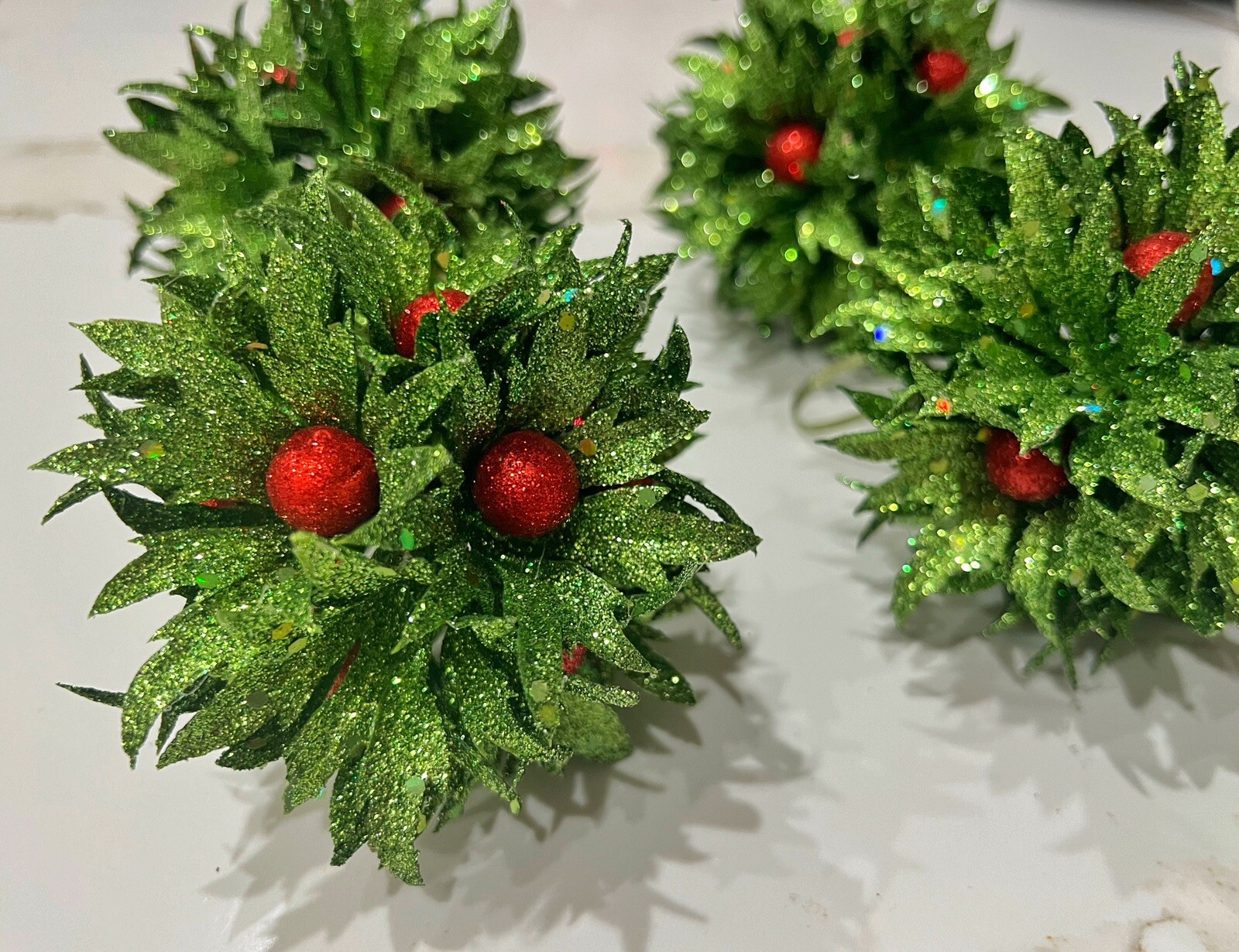 Berries Ornaments Christmas Green Holly Ball Berry Glitter Tree 3.5