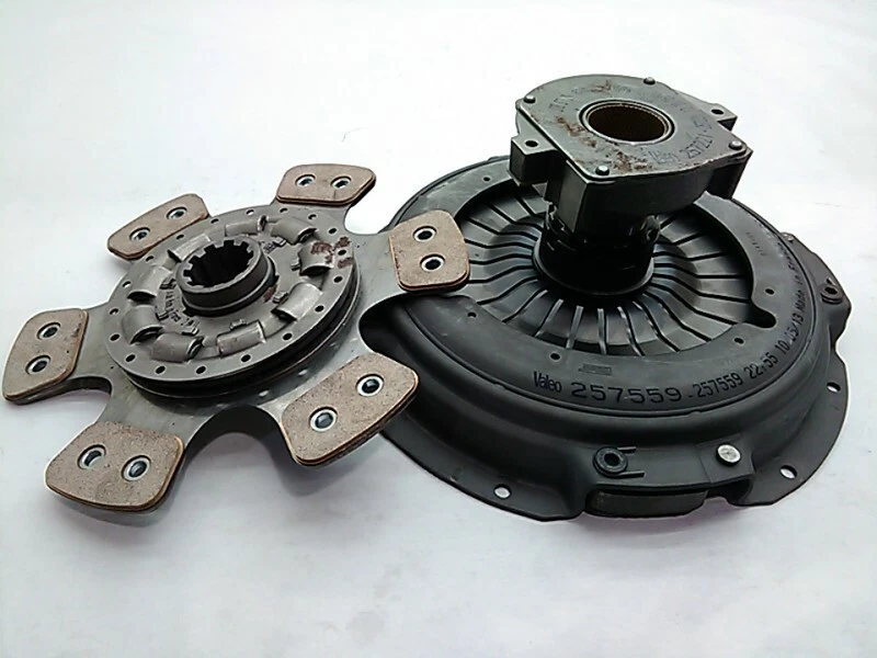 VALEO Clutch kit 3134546 FOR VOLVO TRUCKS HEAVY DUTY New Valeo 14 