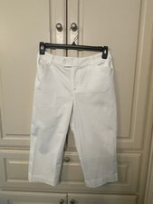 St. John’s Bay Women’s Off-White Capri pants - Size 6
