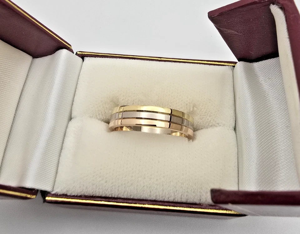 Authentic Cartier Vendome Louis 18 Tri Color Gold Ring, sz 59, US sz 8,75 - Image 4 of 4