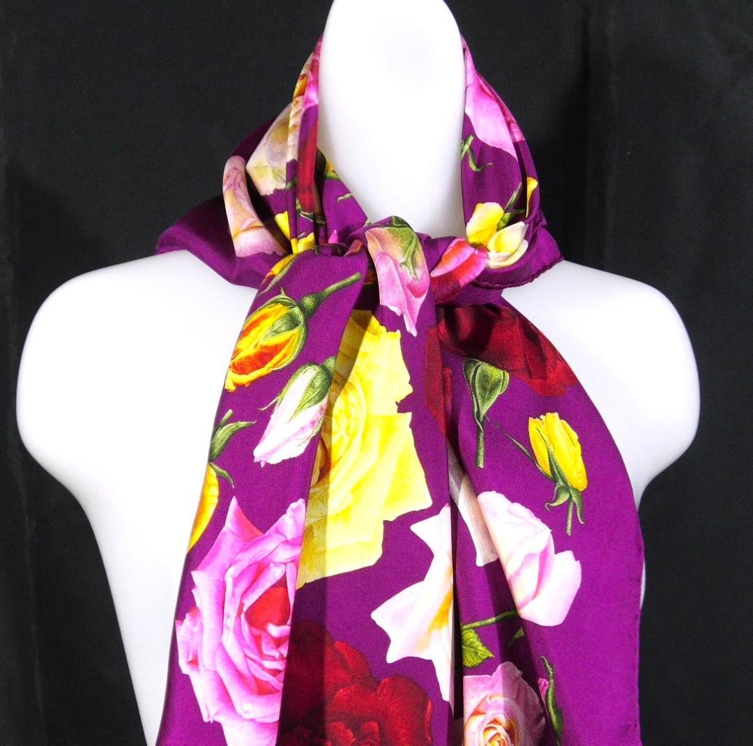 GUCCI large silk scarf　 85cm＊85cm thumbnail 4