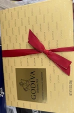 Godiva Goldmark Premium Assortment 27 Chocolate Creations Gift Box 11.3 Oz