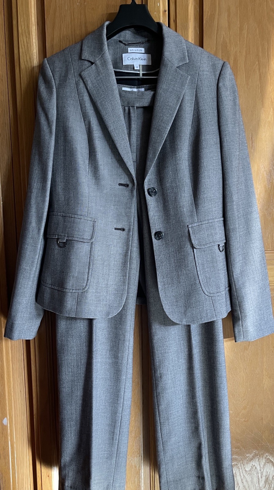 NWOT Calvin Klein Pant Suit Size 4 Two Piece Set single breast Grey MSRP $320