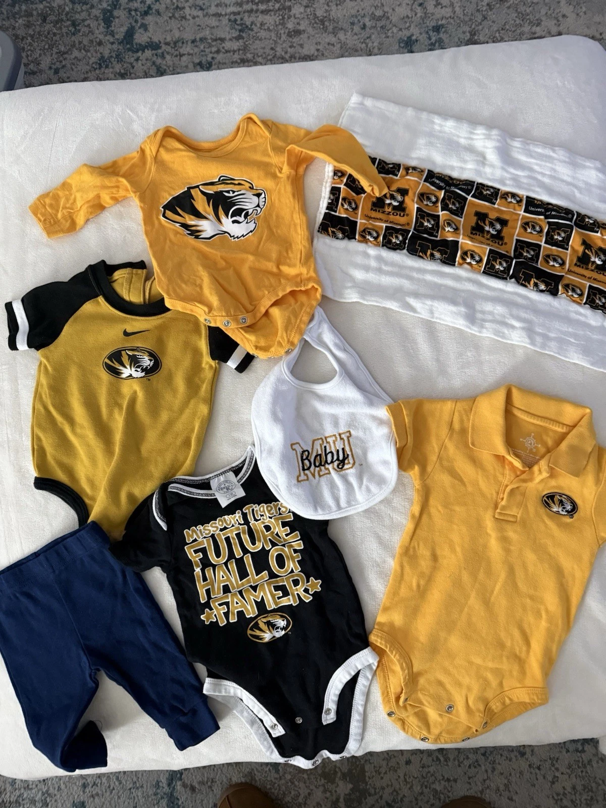 Mizzou Tigers Infant Lot One-piece, Bib, Burp Cloth- 0-3, 3-6, & 12mo 7 Pieces