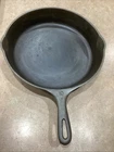 Vintage #10 Cast Iron 11.75” D Skillet ?? Wagner Ware