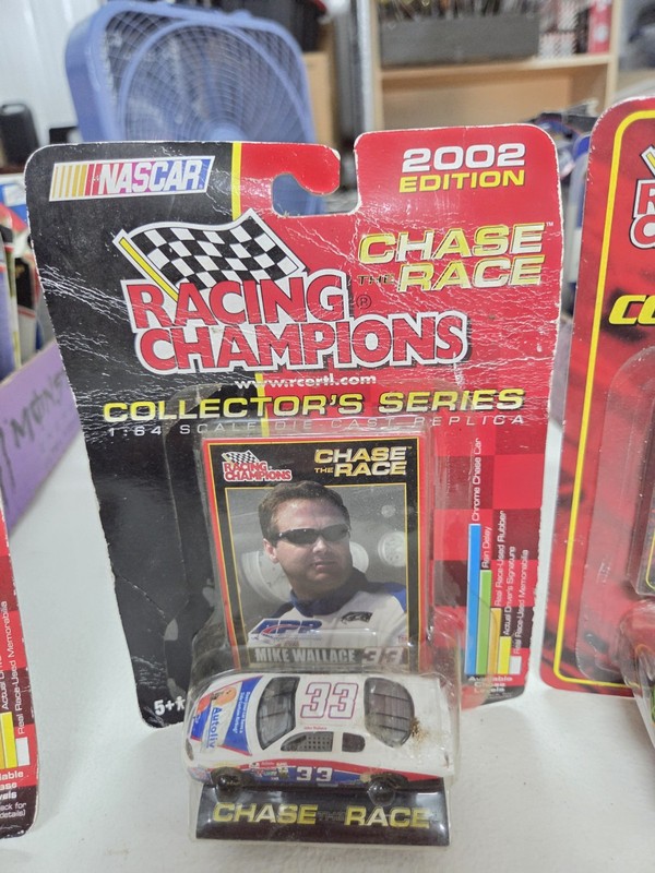 Racing Champions 1:64 NASCAR 2002 Mike Wallace #33 Chevrolet Chase the Race